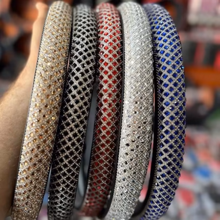 Couvre volant en cristal avec strass